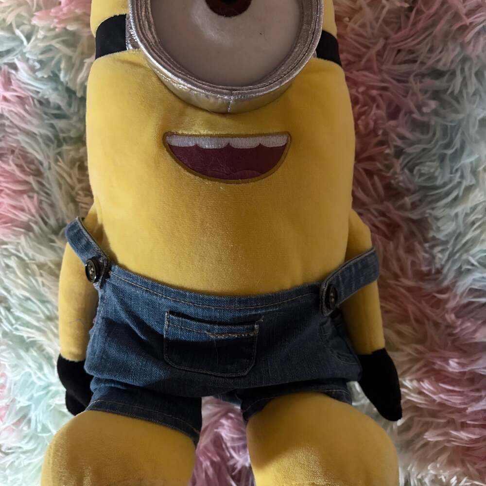 Build-A-Bear Despicable Me Minion Stuart 15" Plush